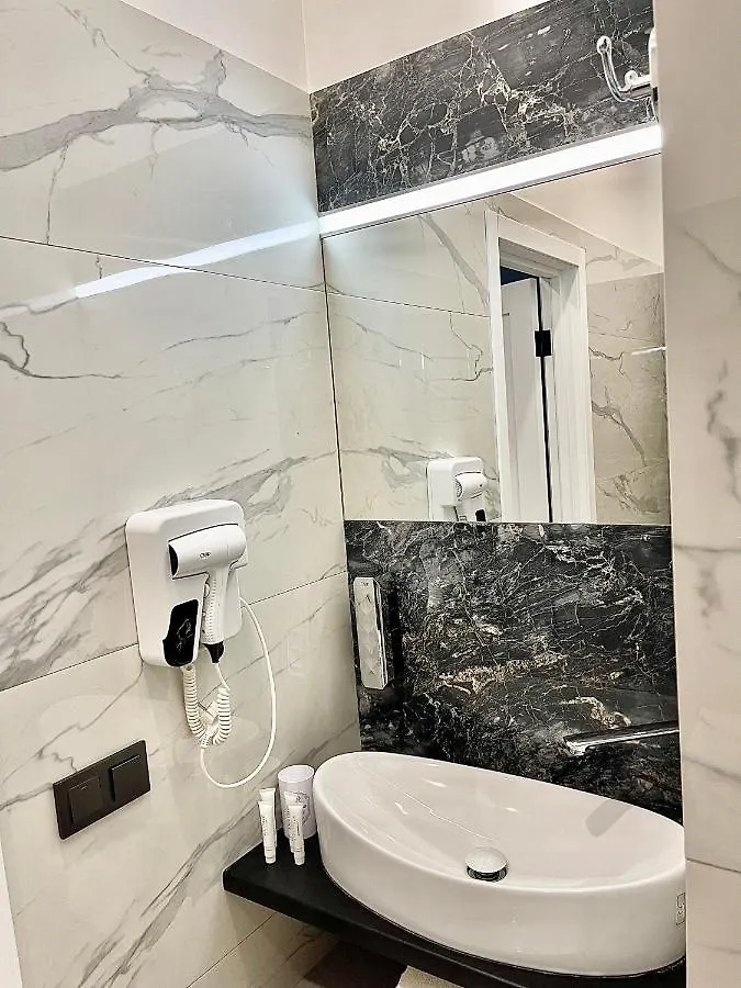 Family Residence Boutique Apartments Львов 0*,  Украина