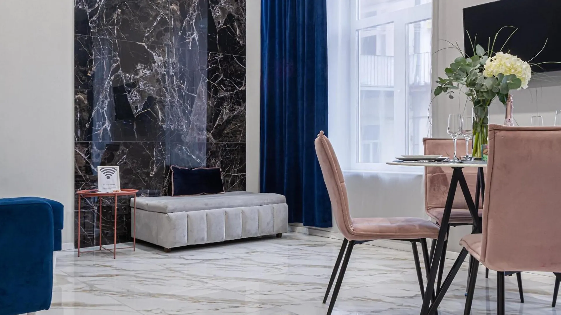 Family Residence Boutique Apartments Львов