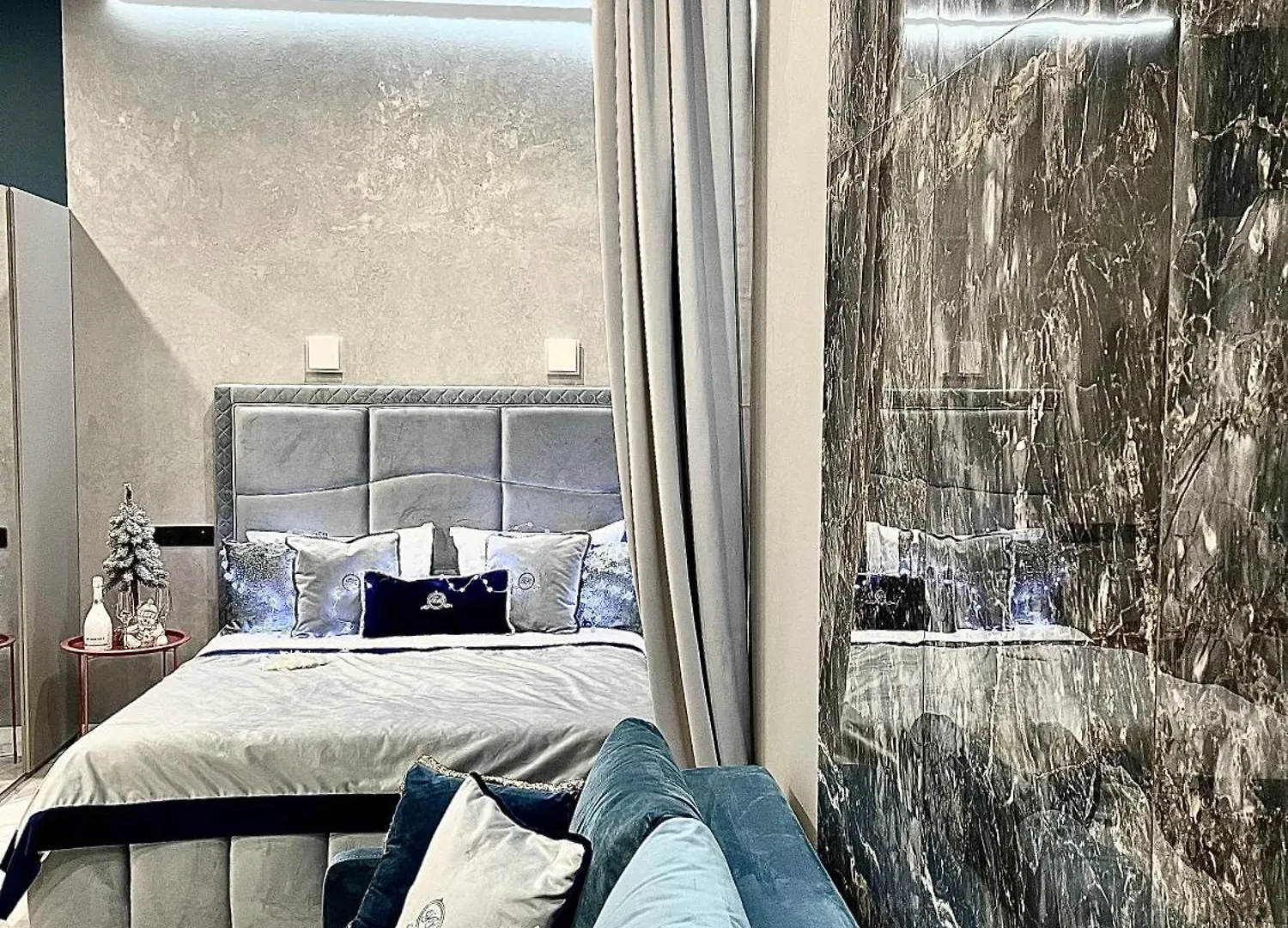 Family Residence Boutique Apartments Львов Апарт-отель