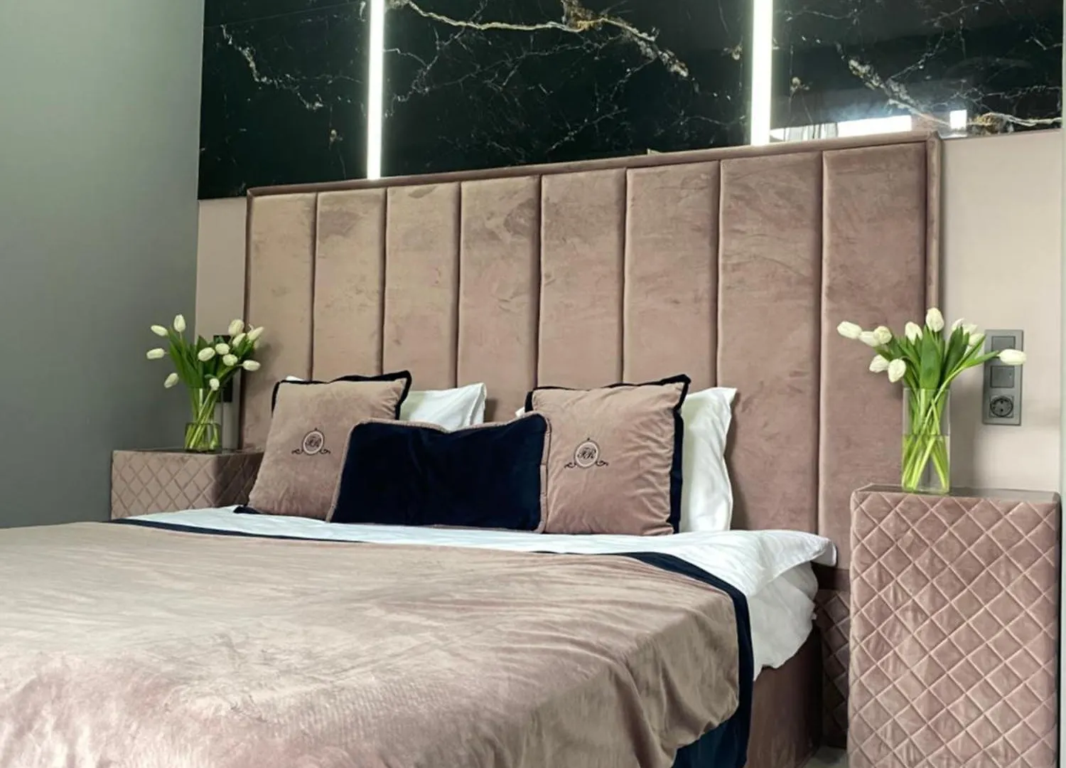Апарт-отель Family Residence Boutique Apartments Львов Украина